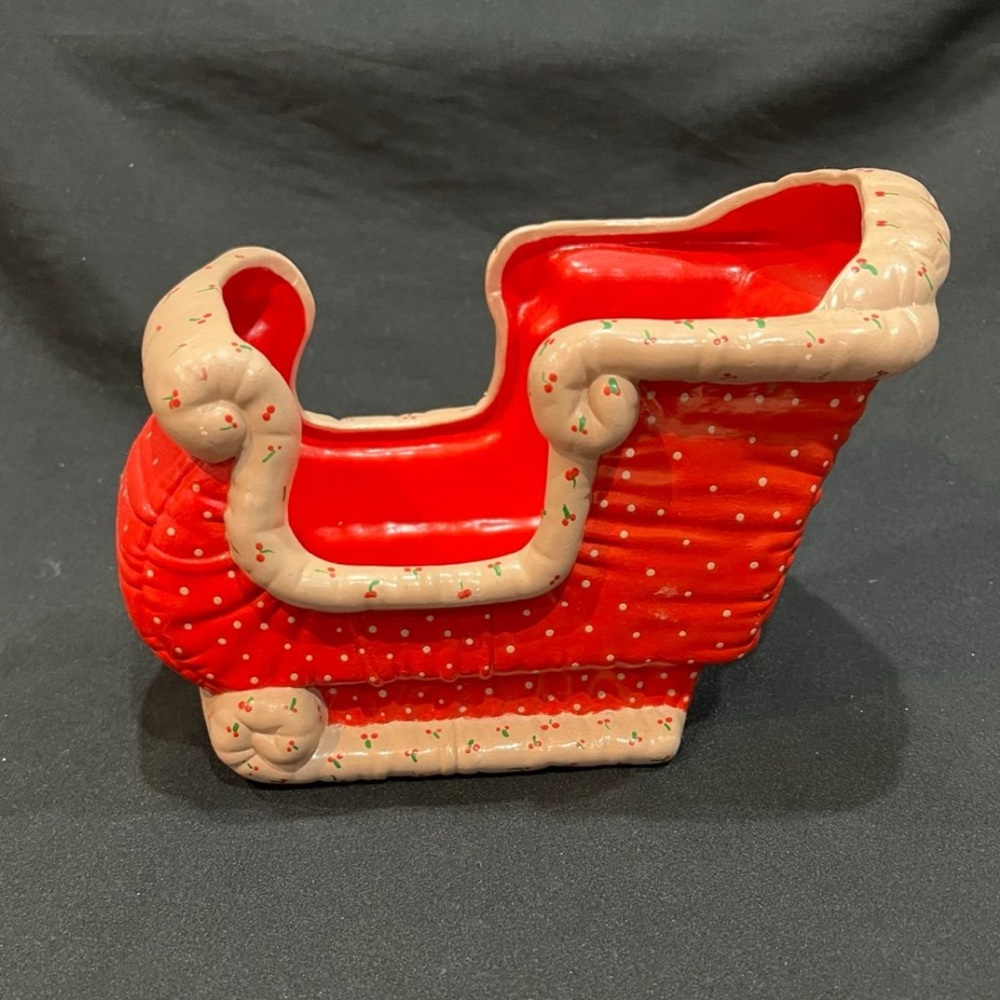 Vintage CERAMIC REINDEER SLEIGH CHRISTMAS HAND PAINTED